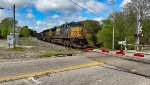 CSX 5332 leads B158.